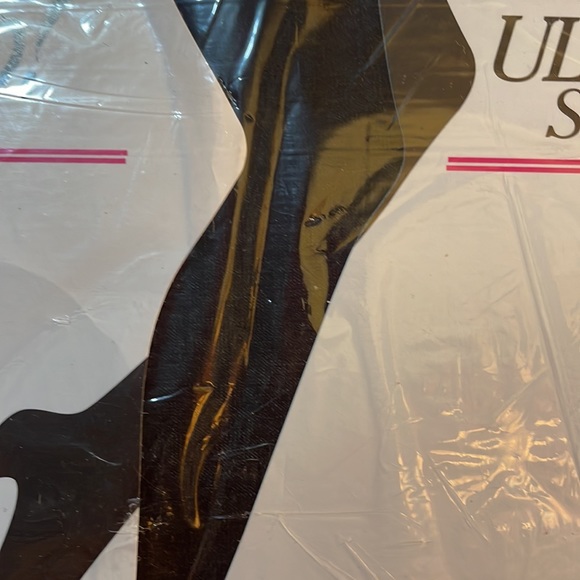 Jet Black Pantyhose - Picture 6 of 11